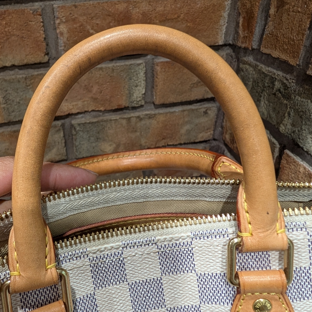 Sold - Picture 12 of 15